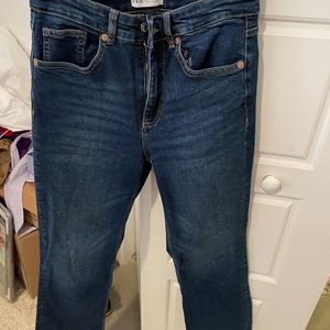 Zara crop flair Jean size 6